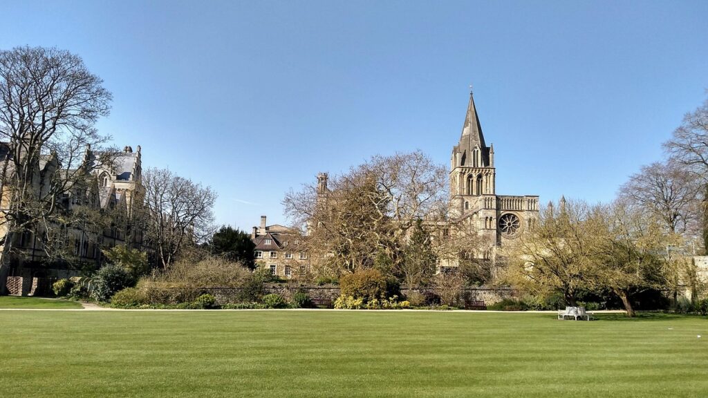 Permanent Sales Recruitment in Oxford: The Smart Way to Build a Sales Team