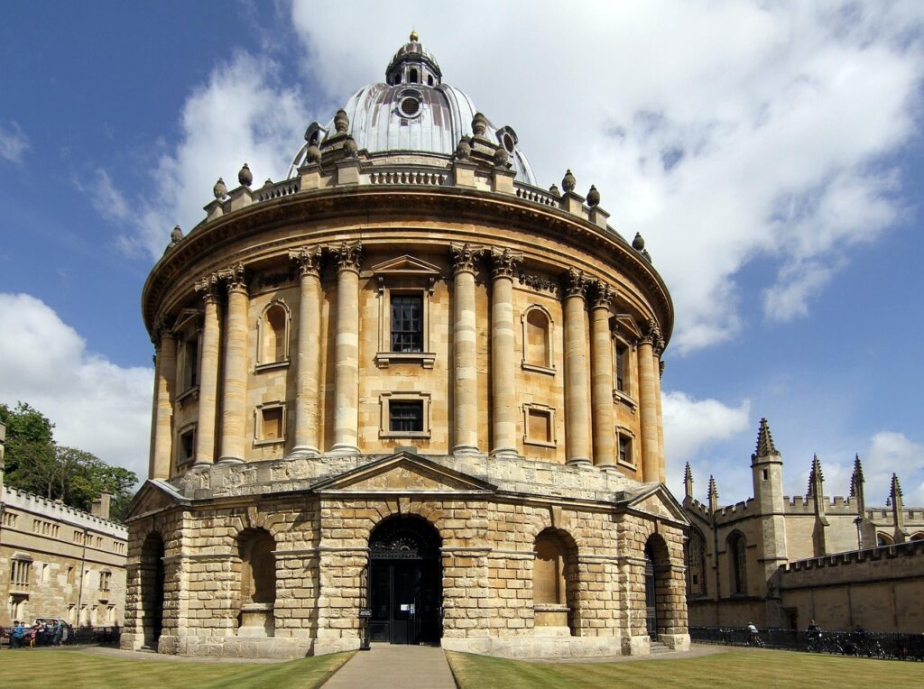 Why Oxford Companies Struggle to Hire Sales Staff—and How to Fix It